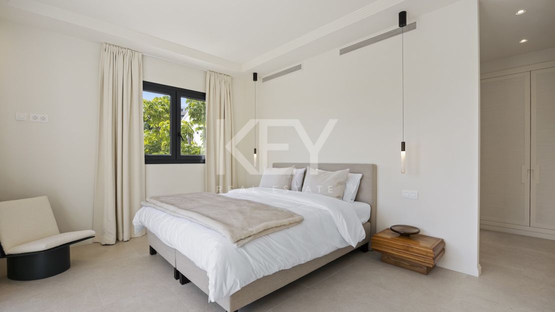 New-build Villa with a Contemporary Design in the Exclusive La Alqueria area, Benahavis