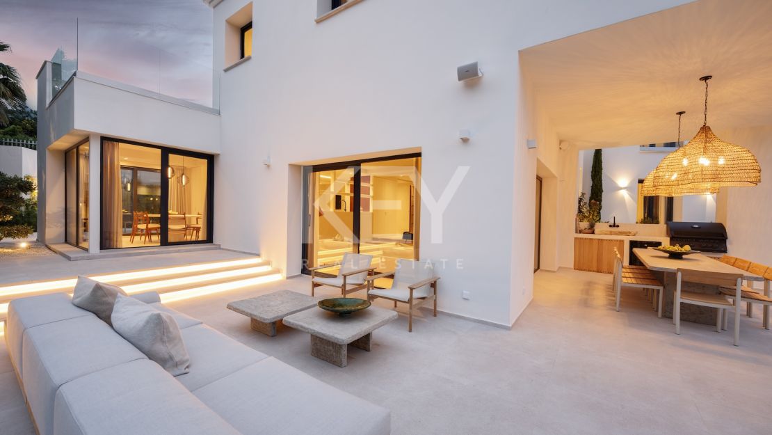 New-build Villa with a Contemporary Design in the Exclusive La Alqueria area, Benahavis