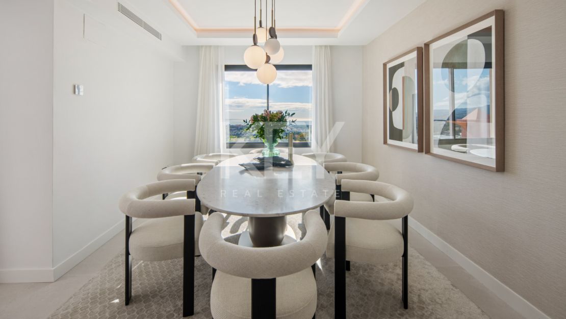 Stunning Duplex penthouse with Private Pool in Benahavis, Marbella