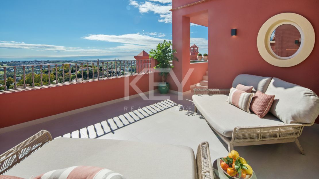 Stunning Duplex penthouse with Private Pool in Benahavis, Marbella