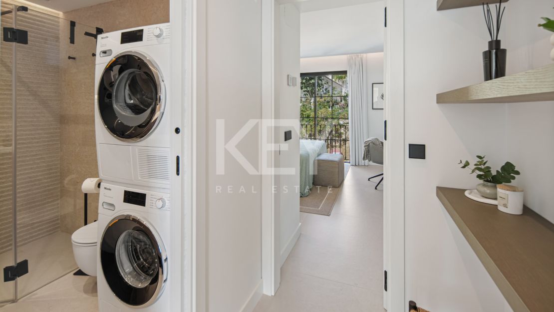 Stunning Duplex penthouse with Private Pool in Benahavis, Marbella