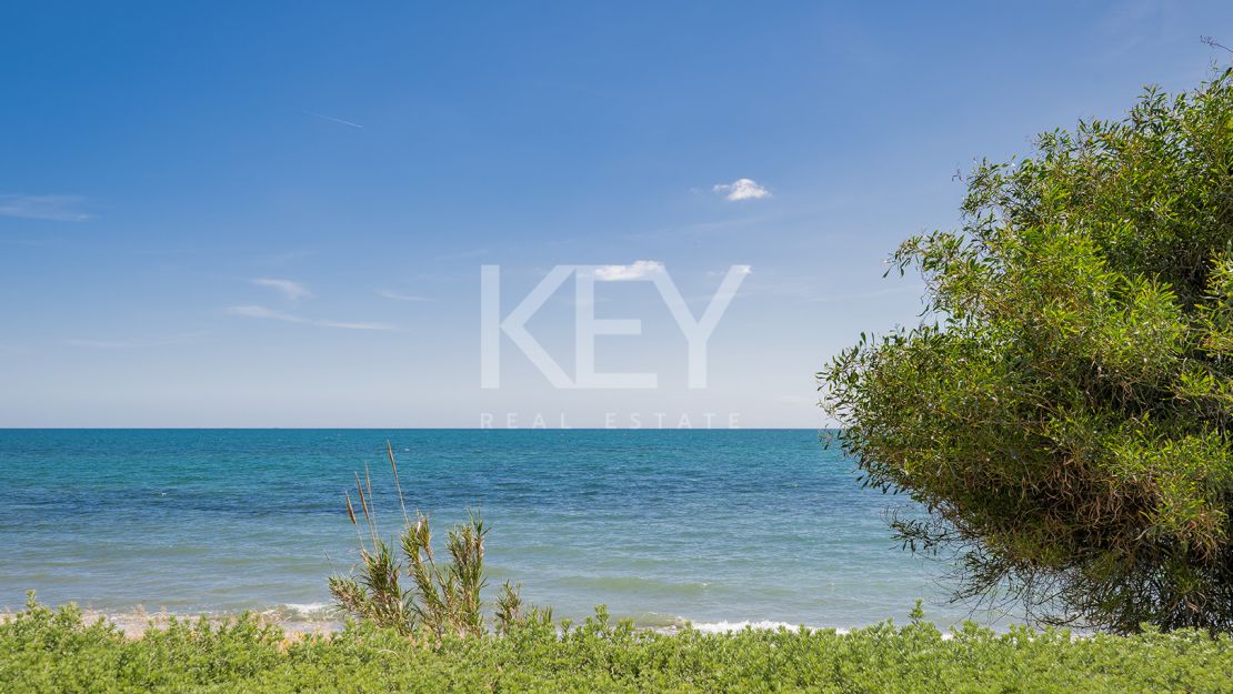 Stunning Luxury Apartment with Incredible Sea Views in Estepona