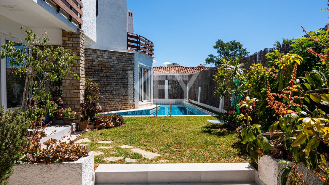 Charming Villa in Marbella centre with private pool and sea views