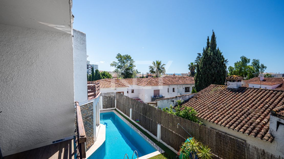 Charming Villa in Marbella centre with private pool and sea views