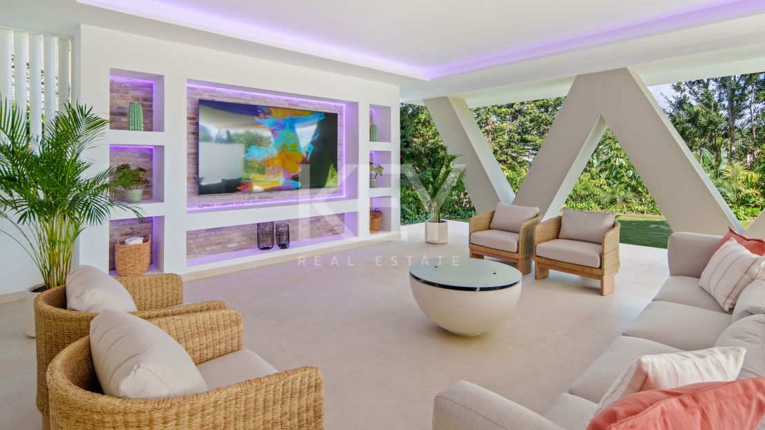Spacious Villa with lots of Light and La Concha View in Marbella