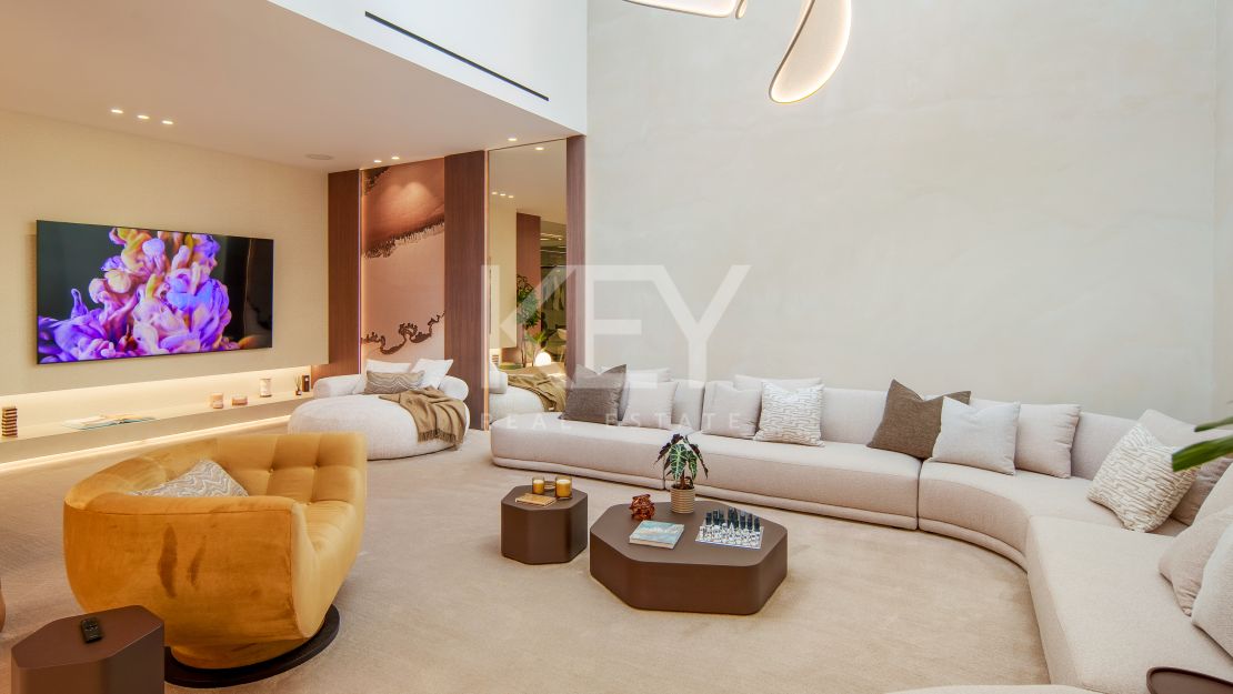 Spacious Villa with lots of Light and La Concha View in Marbella
