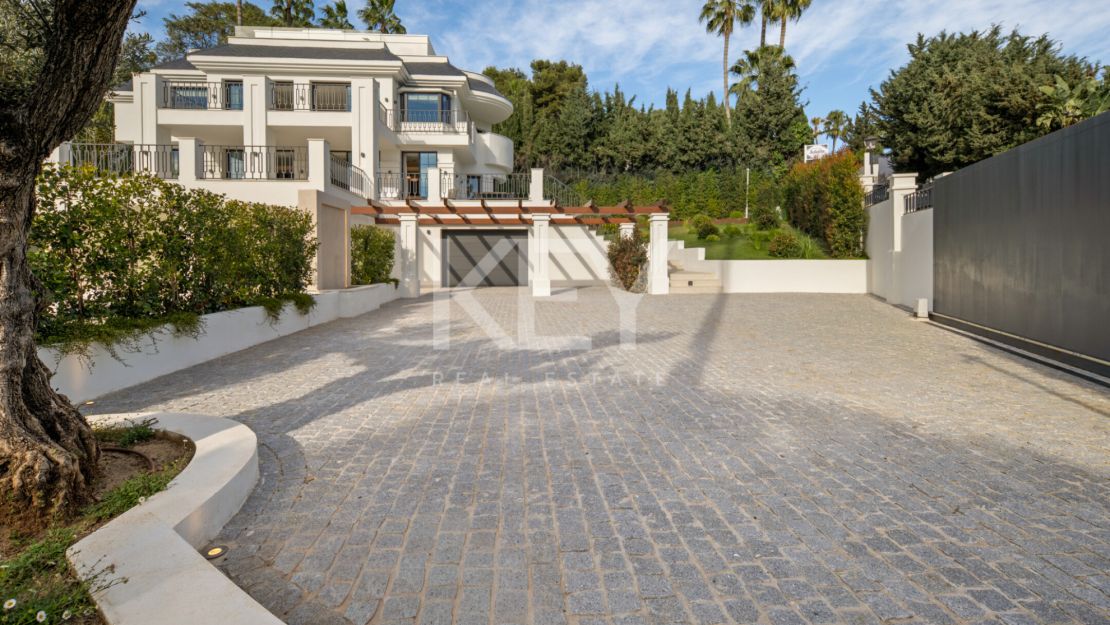 Private Luxury Villa in Nueva Andalucía, Marbella