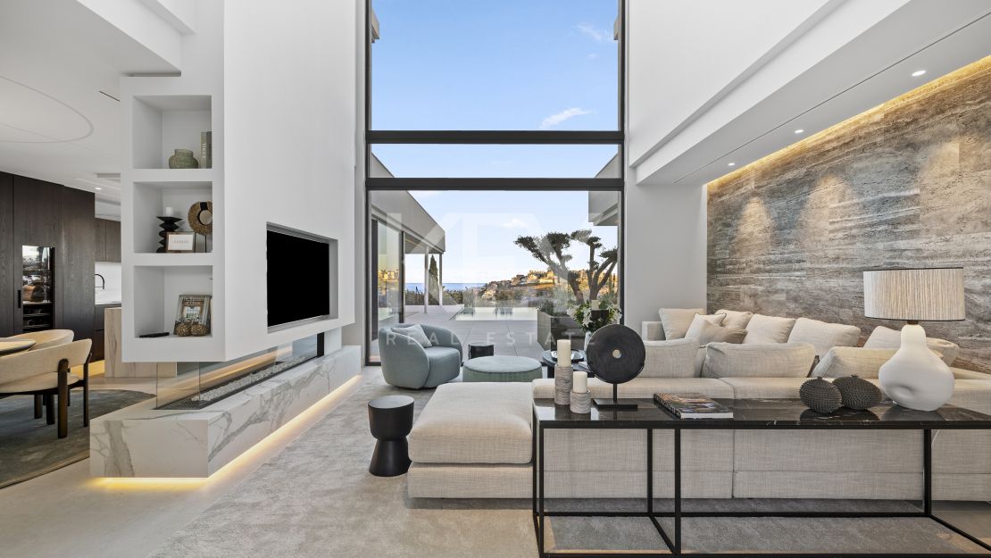 Stunning Newly Built Villa with Sea Views in Casares