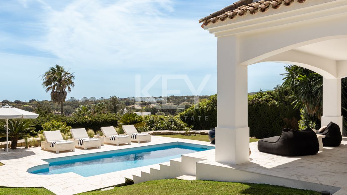 Andalusian Home with Sea Views and Effortless Indoor-Outdoor Living in Sotogrande