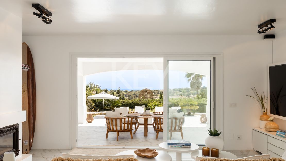 Andalusian Home with Sea Views and Effortless Indoor-Outdoor Living in Sotogrande