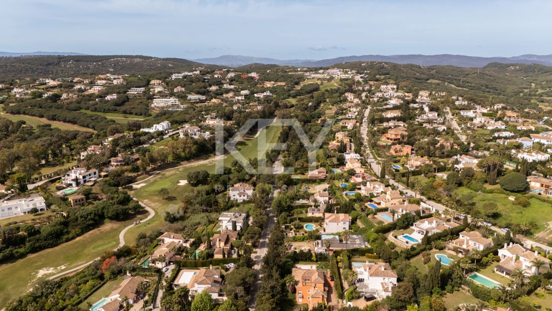 Andalusian Home with Sea Views and Effortless Indoor-Outdoor Living in Sotogrande
