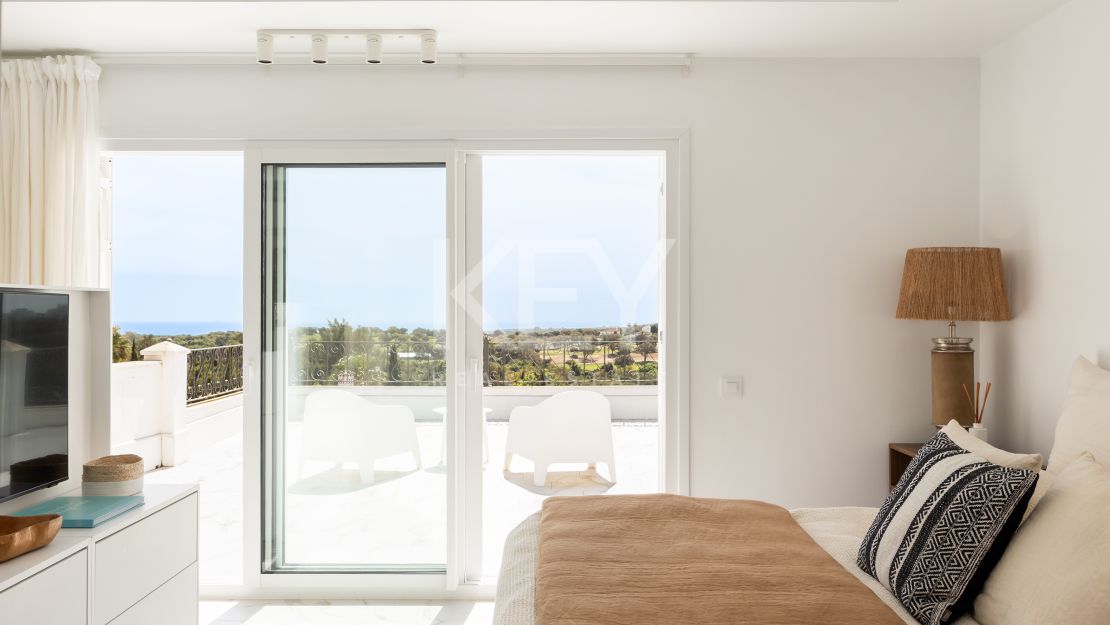 Andalusian Home with Sea Views and Effortless Indoor-Outdoor Living in Sotogrande