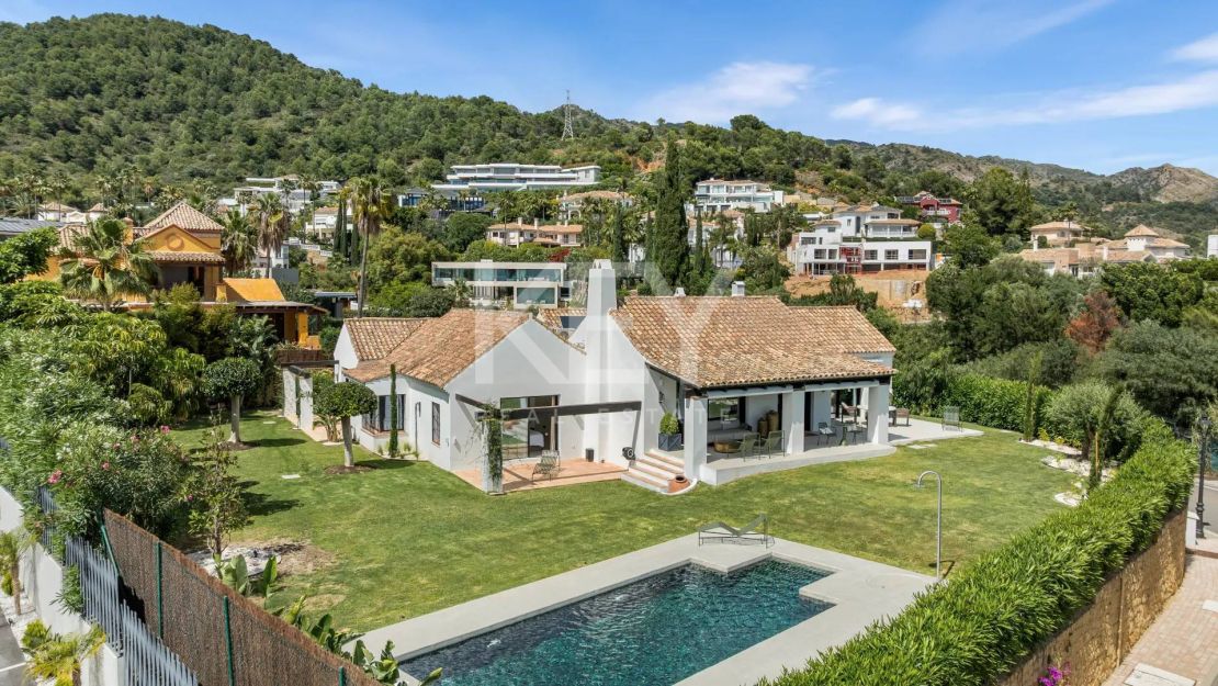 Charming House in Cascada de Camojan, Marbella Golden Mile