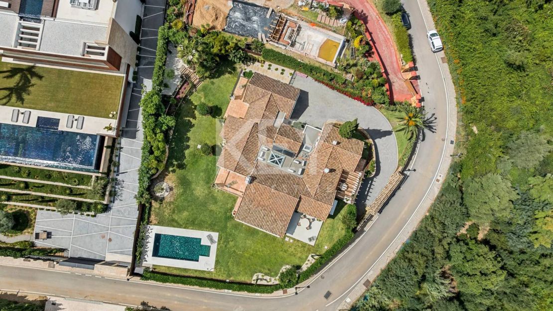 Charming House in Cascada de Camojan, Marbella Golden Mile