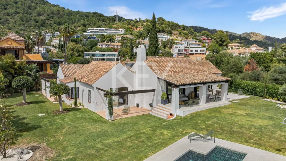 Charming House in Cascada de Camojan, Marbella Golden Mile