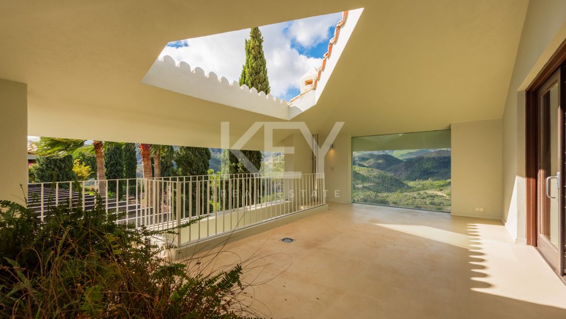 Private Villa with Mediterranean Views in Exclusive Area of La Zagaleta