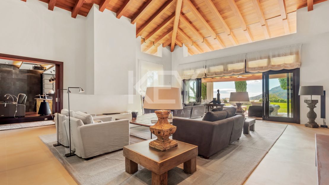 Private Villa with Mediterranean Views in Exclusive Area of La Zagaleta
