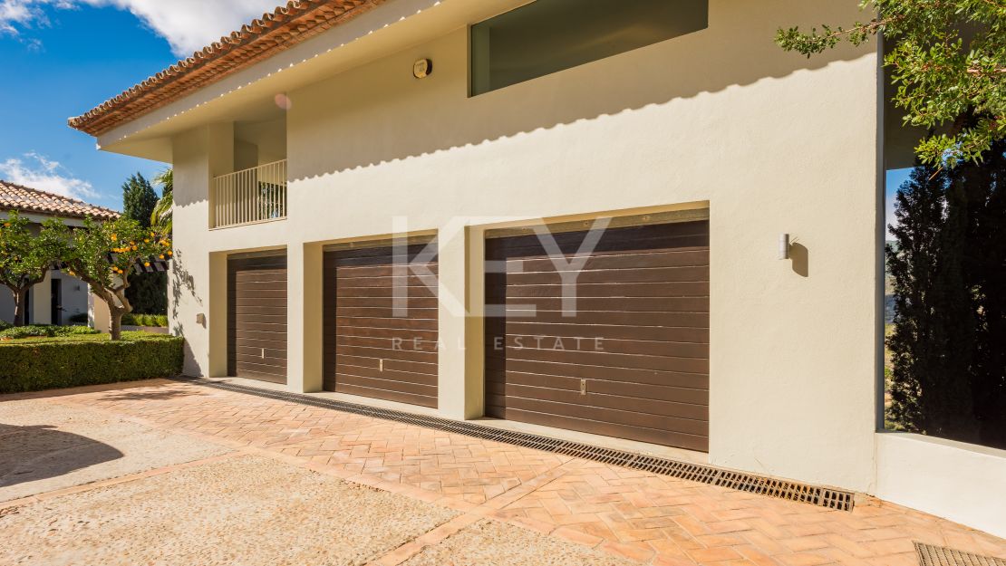 Private Villa with Mediterranean Views in Exclusive Area of La Zagaleta