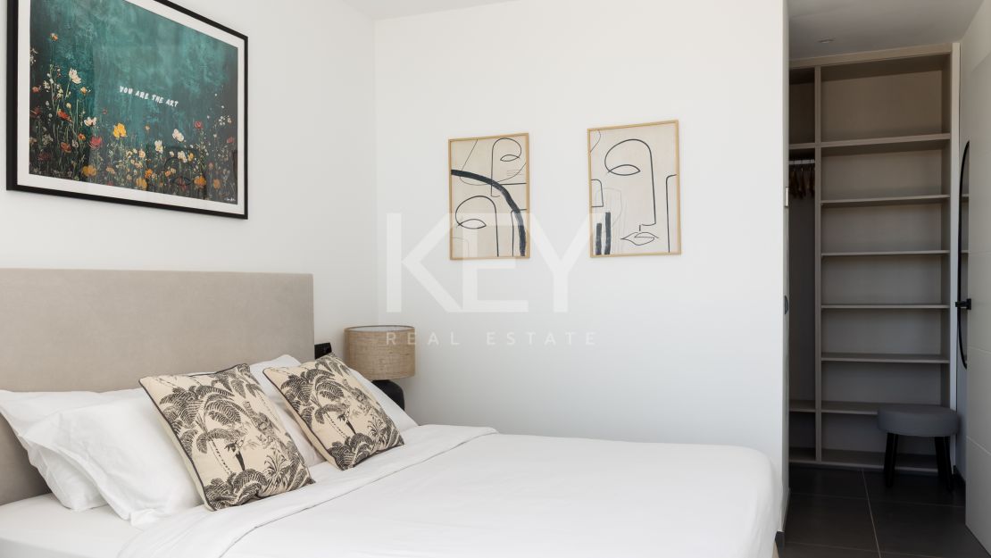 Contemporary Golf Villa Close to the Beach in Estepona