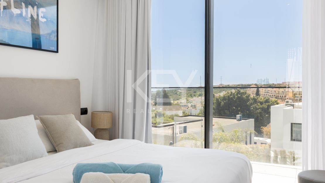 Contemporary Golf Villa Close to the Beach in Estepona