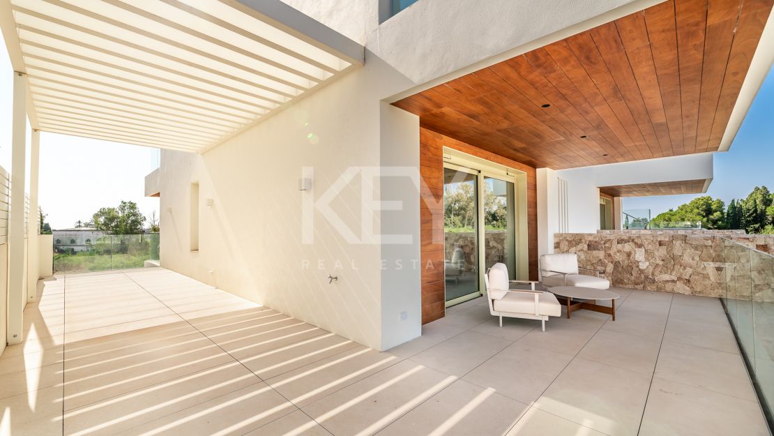Luxury Apartment with Panoramic Sea Views and Private Pool in Benalus, Marbella Golden Mile