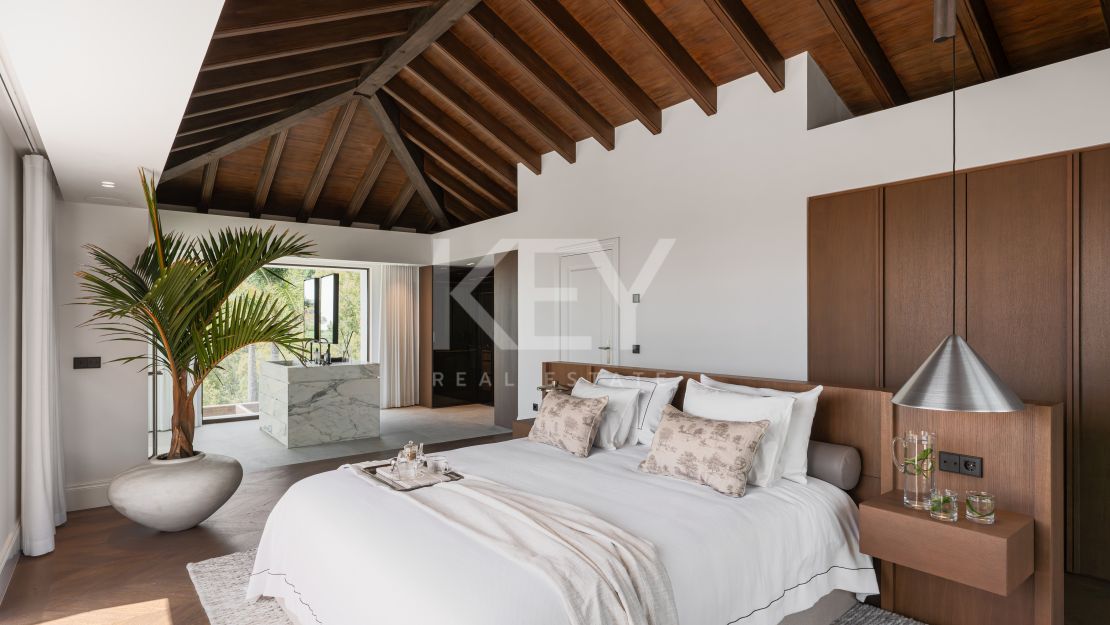 Villa with Panoramic Sea Views and Private Wellness Area in El Herrojo, Benahavís