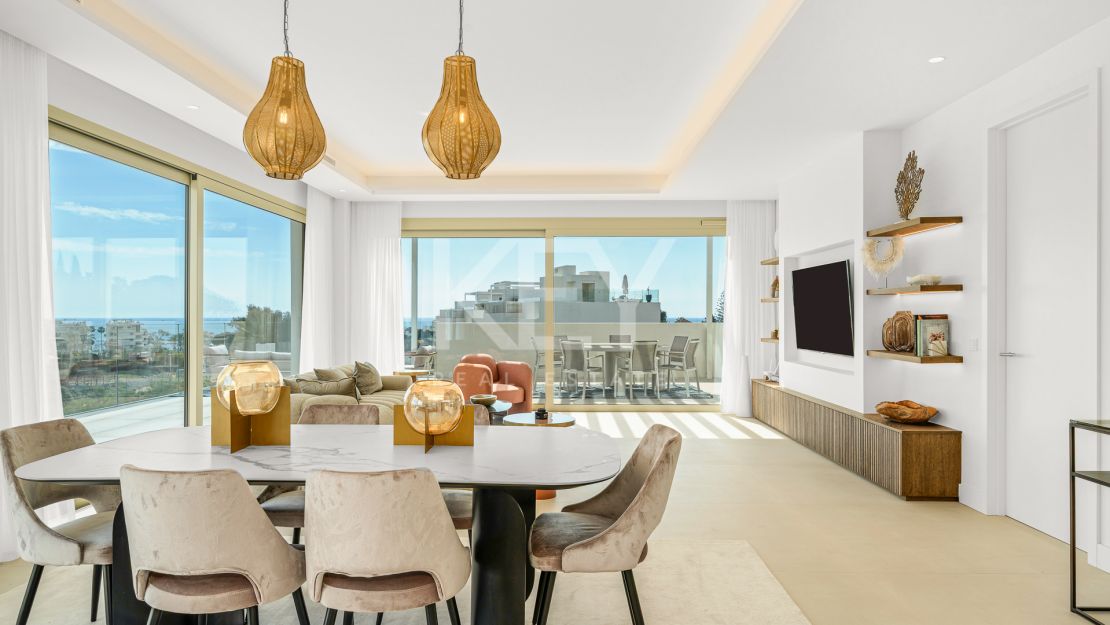 Modern Dúplex with Private Pool near the beach in Benalús, Marbella Golden Mile