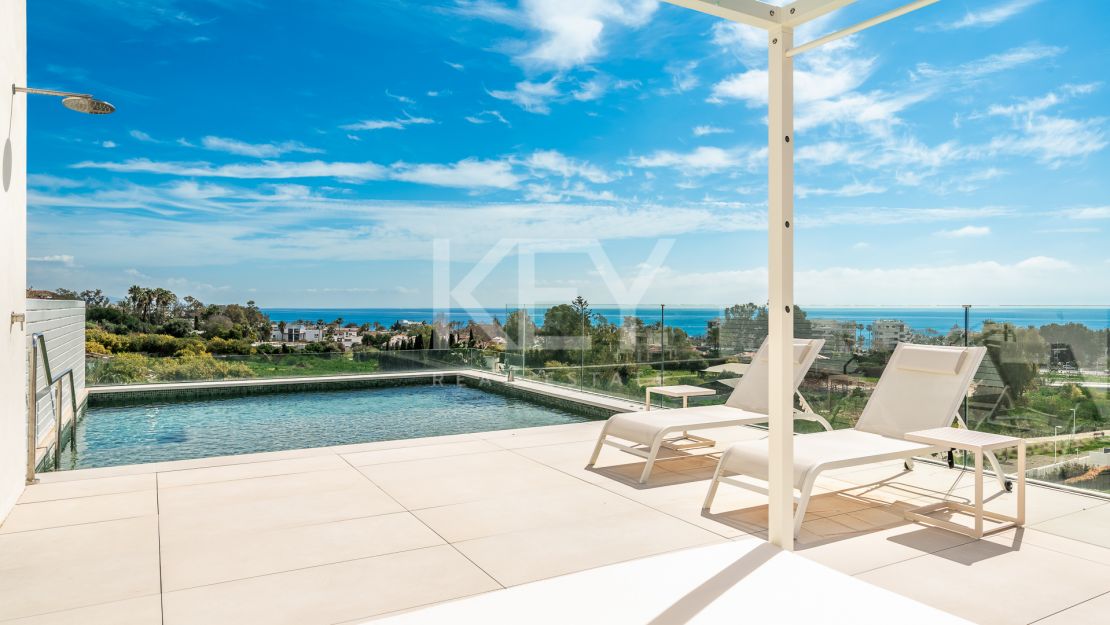 Modern Dúplex with Private Pool near the beach in Benalús, Marbella Golden Mile