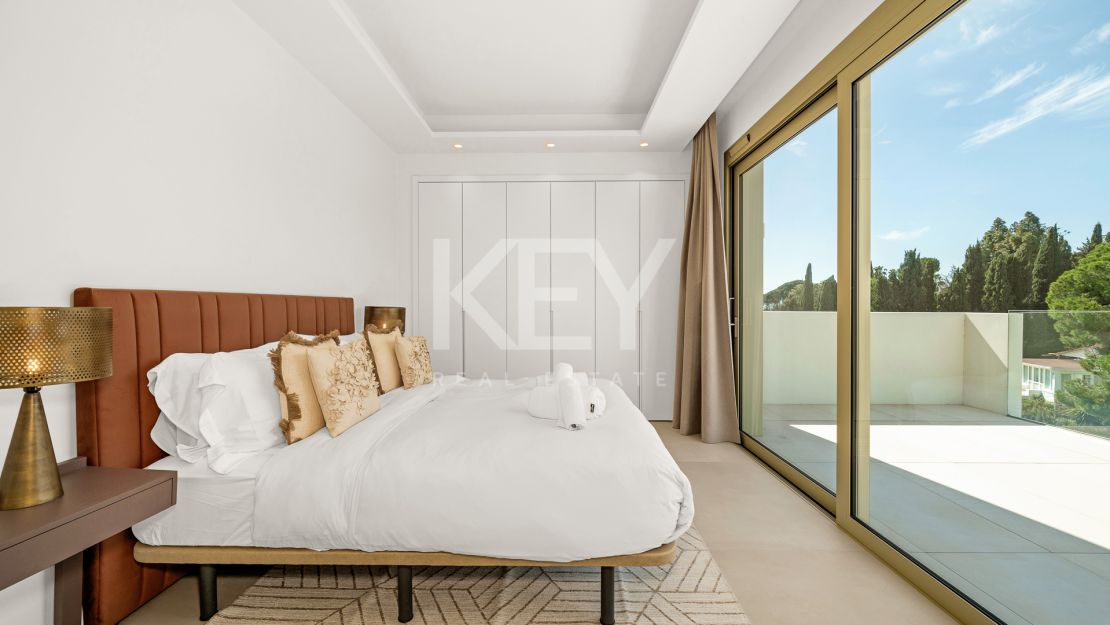 Modern Dúplex with Private Pool near the beach in Benalús, Marbella Golden Mile