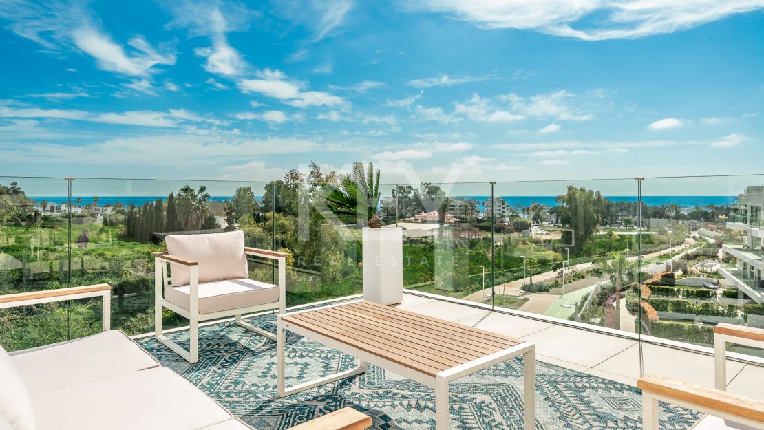 Modern Dúplex with Private Pool near the beach in Benalús, Marbella Golden Mile