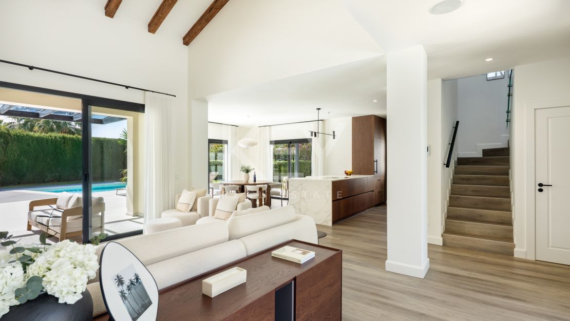 Amazing Beachside Villa in San Pedro, Marbella