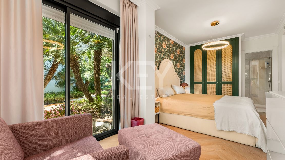 Stunning 3 Bedroom Apartment in Marbella Golden Mile