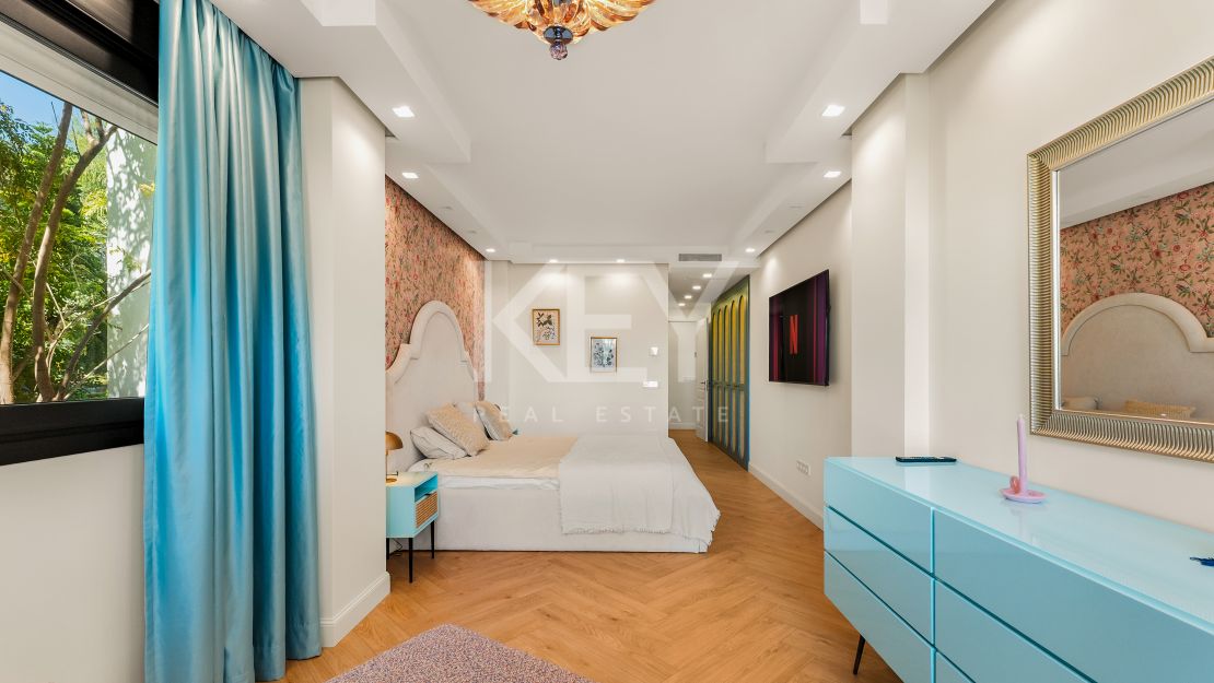 Stunning 3 Bedroom Apartment in Marbella Golden Mile