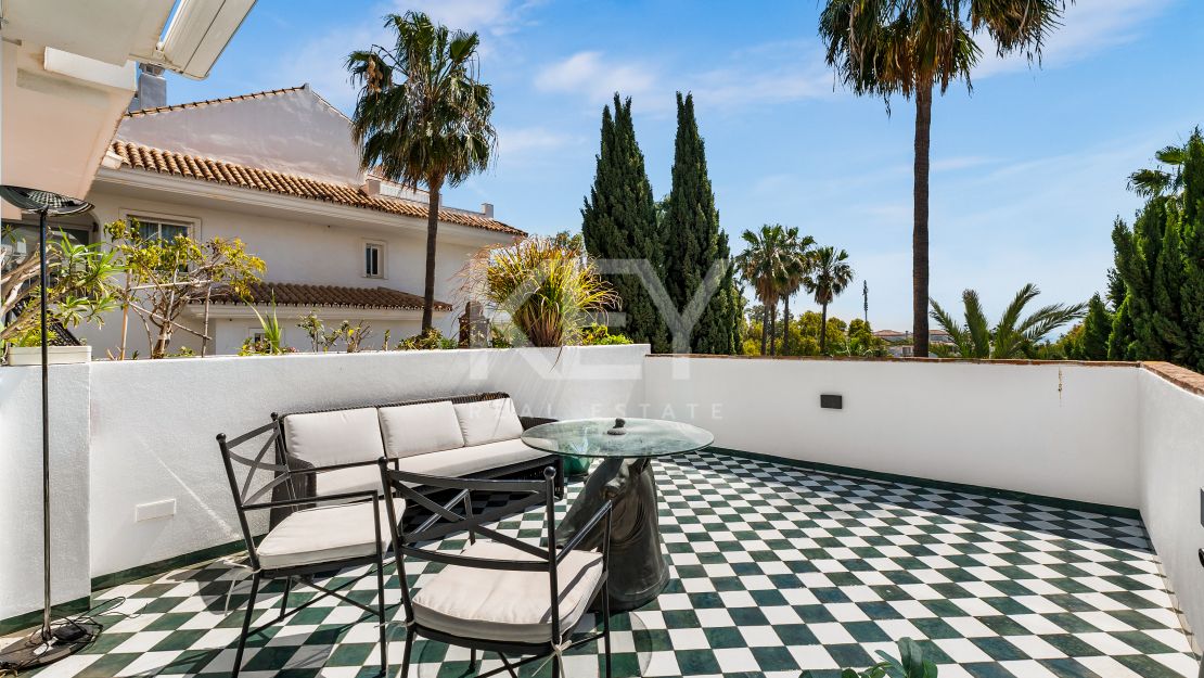 Stunning 3 Bedroom Apartment in Marbella Golden Mile