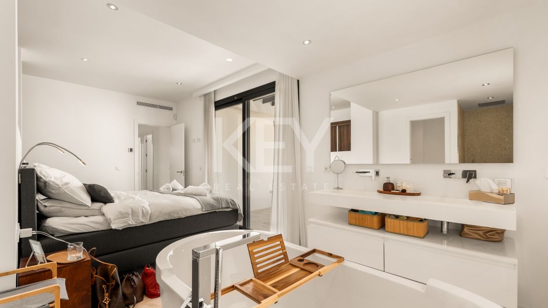 Modern 3 Bedroom Villa for Rent in Selwo, Estepona