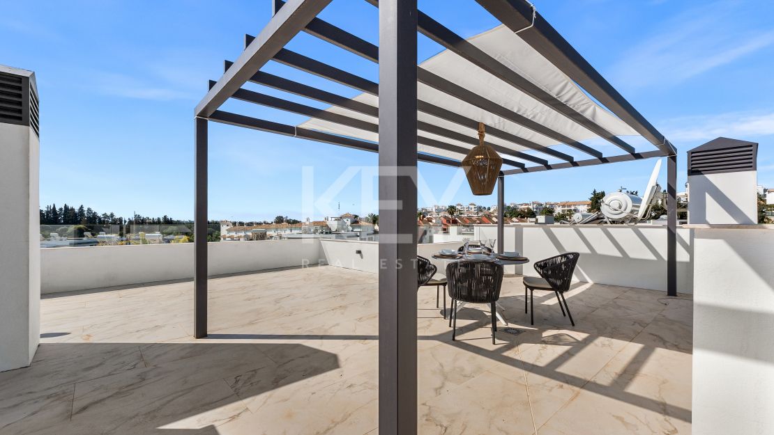 Modern 3 Bedroom Villa for Rent in Selwo, Estepona