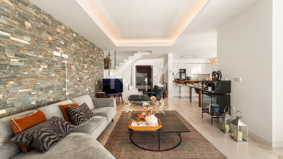 Modern 3 Bedroom Villa for Rent in Selwo, Estepona