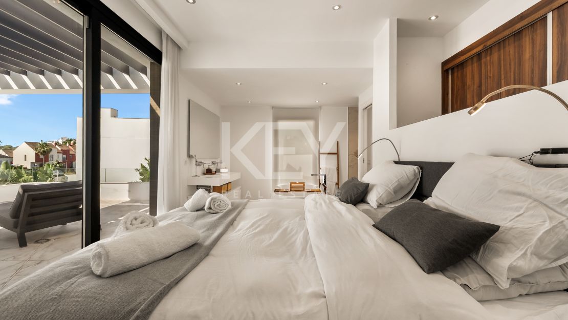 Modern 3 Bedroom Villa for Rent in Selwo, Estepona
