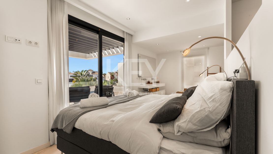 Modern 3 Bedroom Villa for Rent in Selwo, Estepona