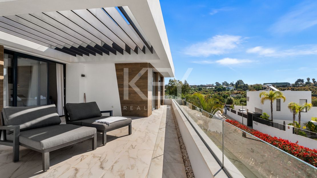 Modern 3 Bedroom Villa for Rent in Selwo, Estepona