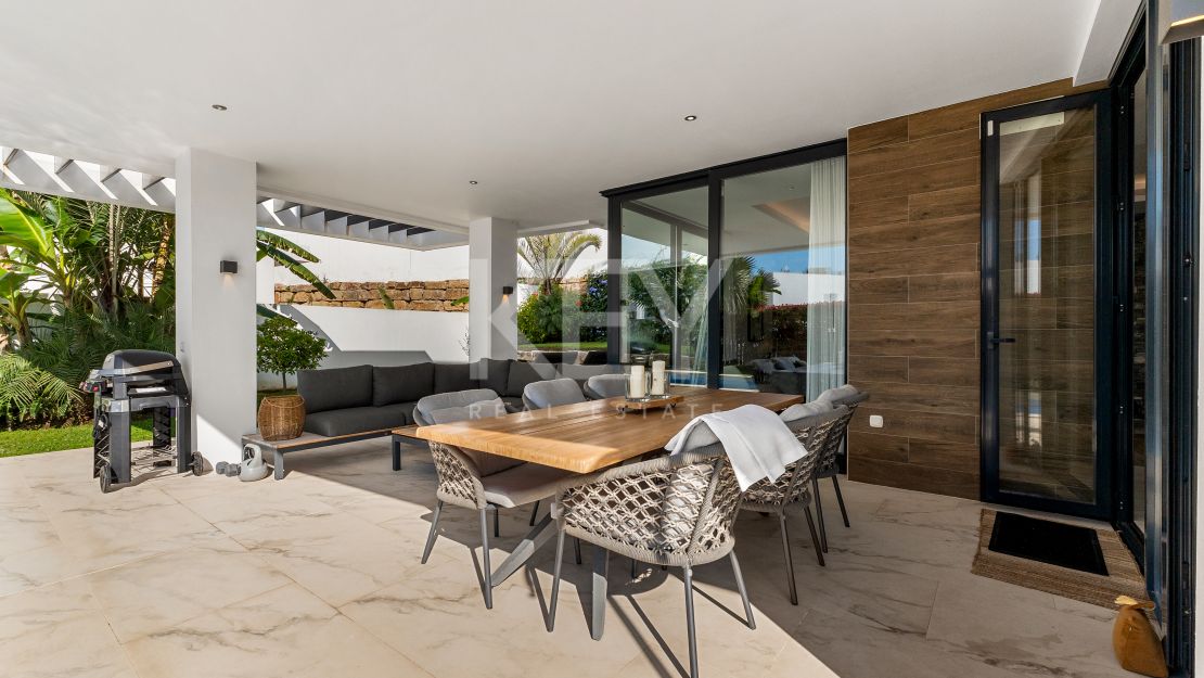 Modern 3 Bedroom Villa for Rent in Selwo, Estepona