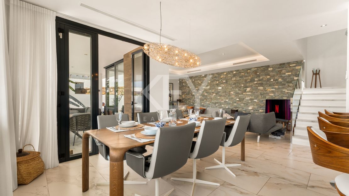 Modern 3 Bedroom Villa for Rent in Selwo, Estepona