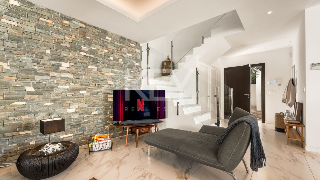 Modern 3 Bedroom Villa for Rent in Selwo, Estepona