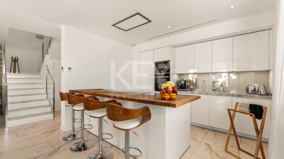 Modern 3 Bedroom Villa for Rent in Selwo, Estepona