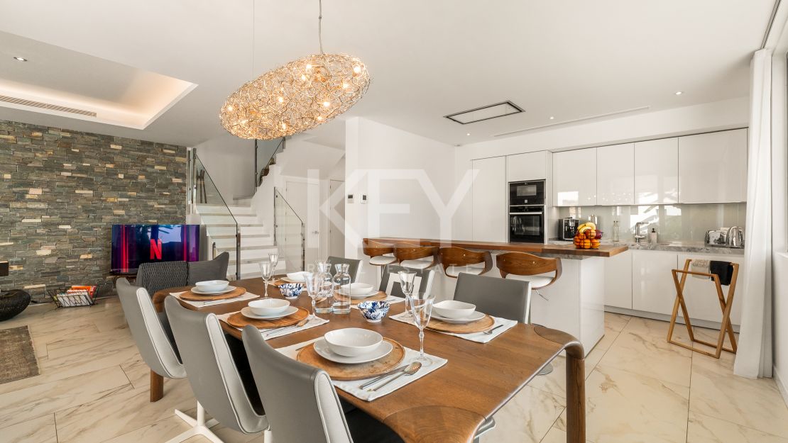 Modern 3 Bedroom Villa for Rent in Selwo, Estepona