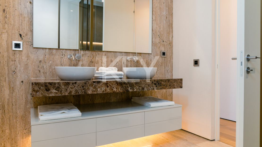 Stunning 4-Bedroom Ground Floor Apartment in Epic Phase 3, Marbella Golden Mile