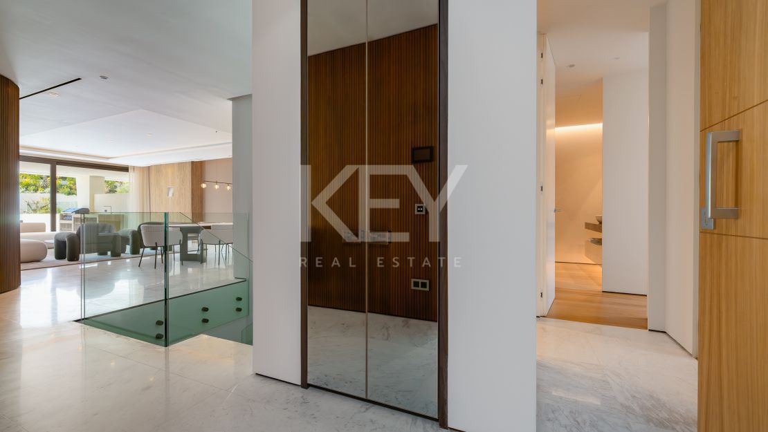 Stunning 4-Bedroom Ground Floor Apartment in Epic Phase 3, Marbella Golden Mile