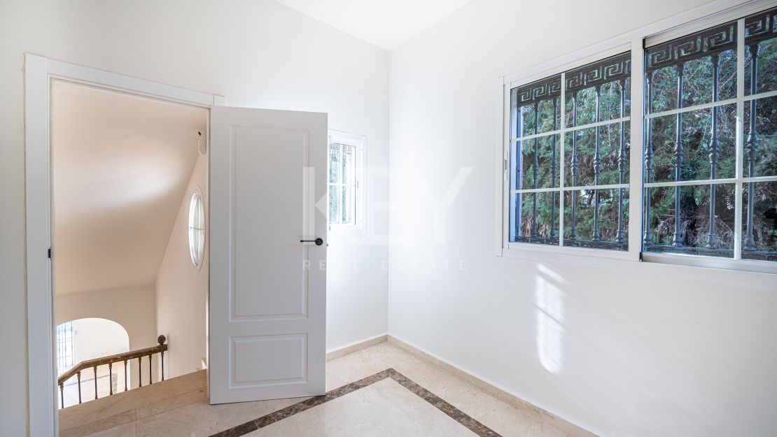 Charming Golf Side Villa in Las Brisas, Nueva Andalucia, Marbella