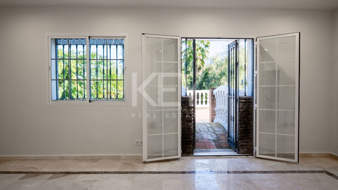 Charming Golf Side Villa in Las Brisas, Nueva Andalucia, Marbella