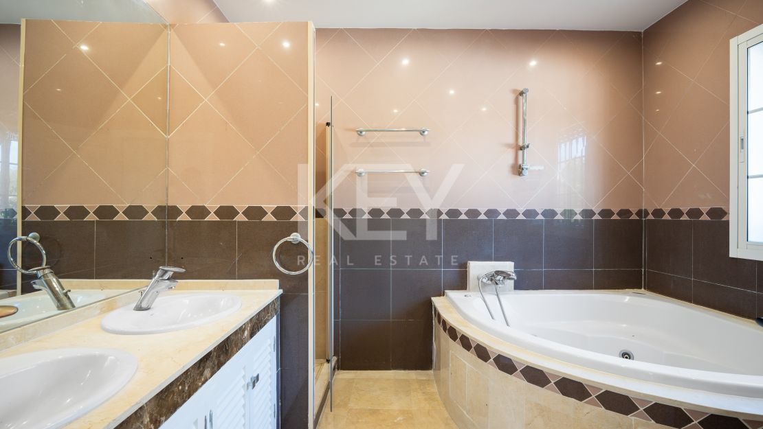 Charming Golf Side Villa in Las Brisas, Nueva Andalucia, Marbella